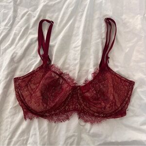 Victoria's Secret burgundy lace bralette Size 32D
